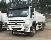 20000 Liter Weiß-Farbe 6000 Gallonen-Dieselöl-Transporter-Brennstoff-Tankwagen Sinotruk Howo