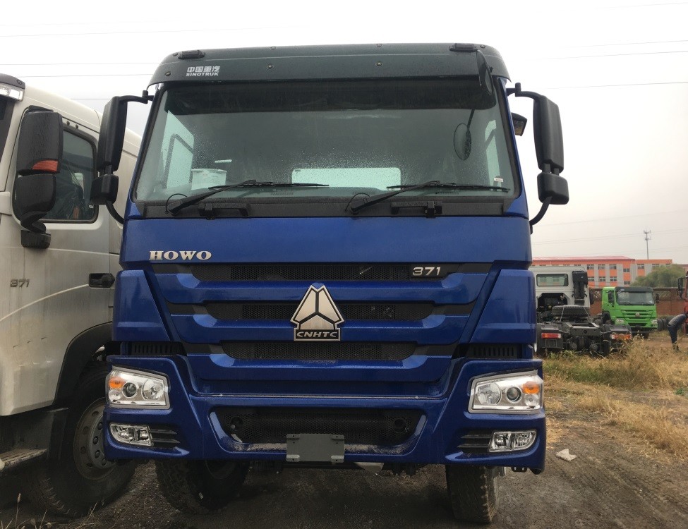 Blaue Einheiten des HOWO-Traktor-Kopf-Traktor-LKW/6x4 6900*2550*3400mm ZZ4257V3241W
