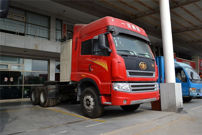 J5P-Transport-Wagen-Dieselhelle heben LKW, die 10 Tonnen-Flachbettfracht-LKW auf