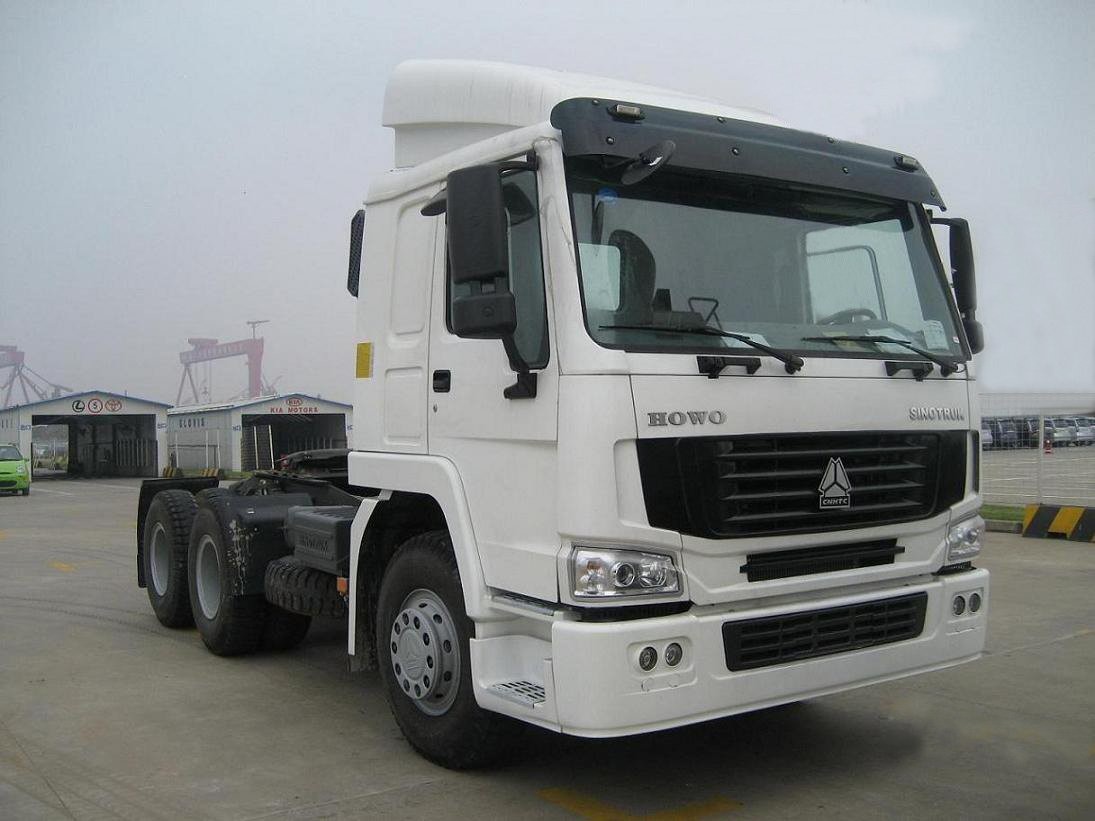 Weiße des Farbe6x4 10 Dieselkraftstoff-Art Euro 3 Geschäftemacher-Traktor-LKW-371Hp