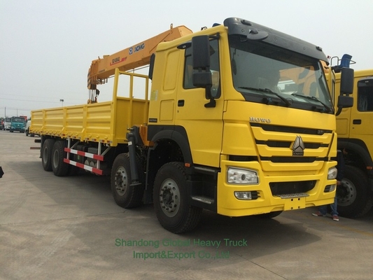 Brandneuer 6X4 HOWO Flachbett-LKW.