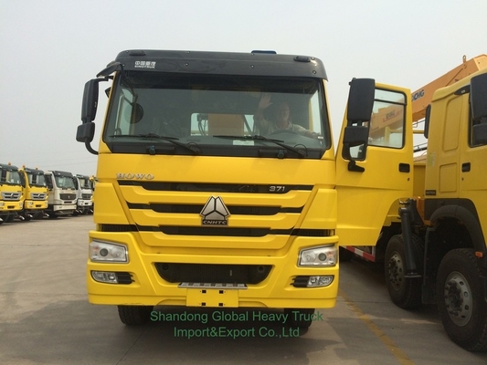 Brandneuer 6X4 HOWO Flachbett-LKW.