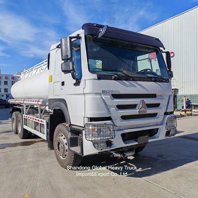 Neuer und gebrauchter Sinotruck HOWO Öl/Brennstoff/Wasser 371HP 6*4 Bowser Tankwagen