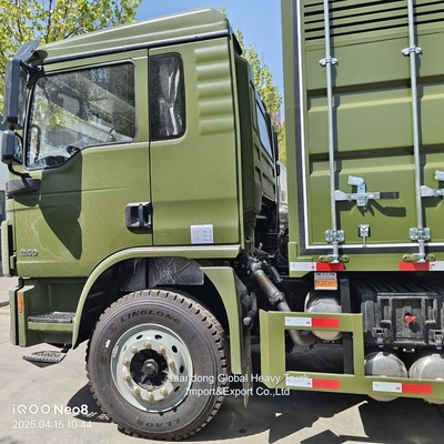 China Sinotruk HOWO 4X2 6X4 Schwerlastfahrzeug Gefrierschrank Kühlfrachtwagen