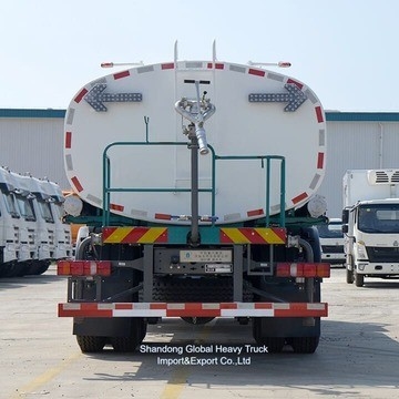 Sinotruk HOWO 6X4 Wasserbehälter 18000L 20000L 20tons Wassersprühen Sprinkler Tankwagen