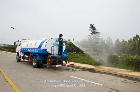 Sinotruk 3000-Liter-Wassertanker Sprinkler-Lkw für Wassertransport und Straßenreinigung