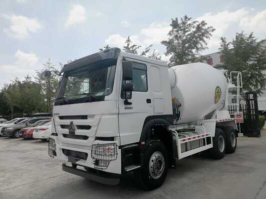 Guter Preis Sinotruk HOWO 10cbm/6*4/Baumischung/Fahrzeuge/7000 Liter mobiler Zement-/Betonmischer