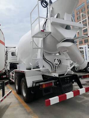 Sinotruk HOWO 8X4 371HP 14cbm Betonmischer-LKW Zz1317n3261W