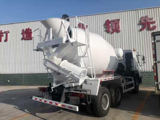 Neuer HOWO TX 350 PS Euro 6 Betonmischer mit 8×4 Antrieb für den Bau