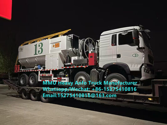 Tread Bulk Truck, der multifunktionale schwere Ammoniumöl-Sprengstoffe mischt und auflädt. LKW 15/20/25 Tonnen schwerer ANFO-Emulsions-LKW. Russland/Kasachstan/Usbekistan/Indonesien/Guinea. Bergbau-Sprengdienst
