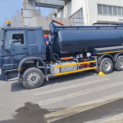 HOWO 15CBM Vakuum-Abwassersauger mit 6×4-Antrieb und hydraulischer Ableitung zur Reinigung von Septiktanks