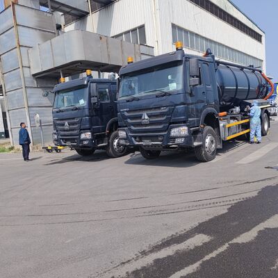 HOWO 15CBM Vakuum-Abwassersauger mit 6x4 Antrieb und 336 PS Motor für die Reinigung von Septiktanks und Industrieabfällen