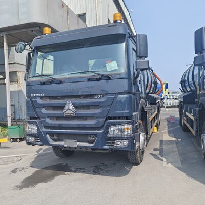HOWO 15CBM Vakuum-Abwassersauger mit 6x4 Antrieb und 336 PS Motor für die Reinigung von Septiktanks und Industrieabfällen