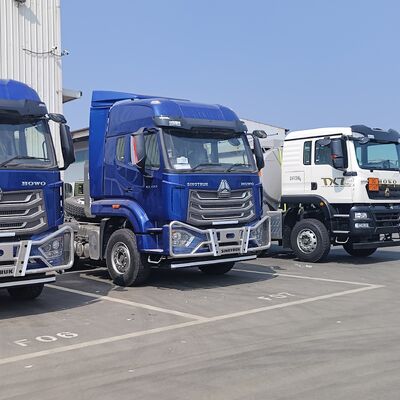 HOWO NX Traktorfahrzeug mit 6×4 Antriebsrädern, schwerer Dieselmotor und Hochdach-Schlafsack für Bergbau und Fernfracht