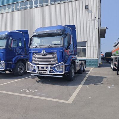 HOWO NX 6×4 Traktorfahrzeug mit 380 PS-Motor und Schwerlastrahmen für den Transport schwerer Güter