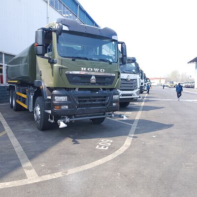 HOWO TX 6×4 Wasserbehälter mit 20 Tonnen Nutzlast und Euro 2-Emissionsstandard für die Straßenstaubbekämpfung und für kommunalen Gebrauch