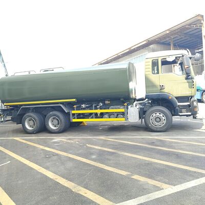 HOWO TX 6×4 Wasserbehälter mit 20 Tonnen Nutzlast zur Straßenstaubbekämpfung und kommunaler Reinigung