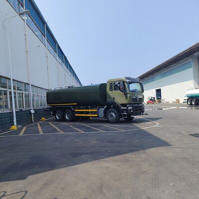 HOWO TX 6×4 Wasserbehälter mit 20 Tonnen Nutzlast zur Straßenstaubbekämpfung und kommunaler Reinigung
