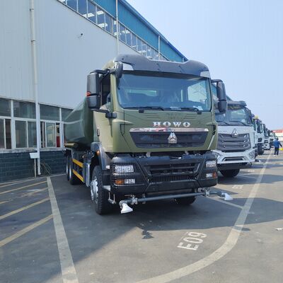 HOWO TX 6×4 Wassertankwagen mit 20T Nutzlast Euro 2 Abgasnorm und 6×4 Antriebsrad für die Straßenreinigung
