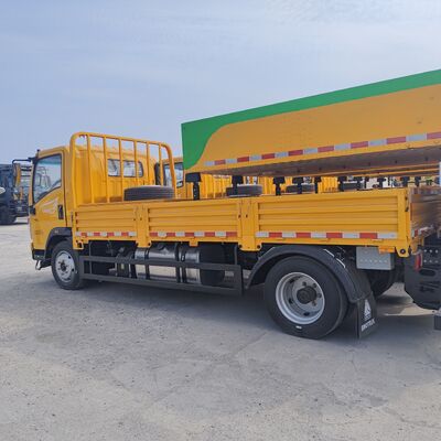 HOWO 4×2 Crash Cushion Truck mit leistungsstarker Energieabsorption und modularem Ersatzdesign für Verkehrssicherheit