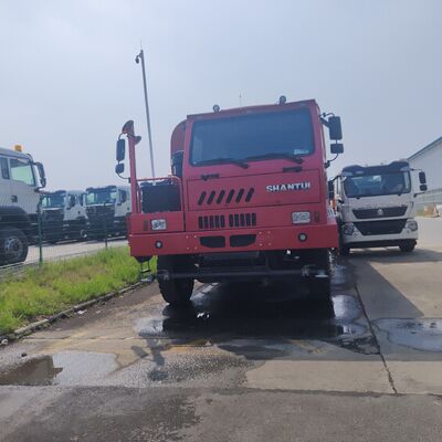 Shantui 6×4 Wassertankwagen mit 20.000 l – 35.000 l Fassungsvermögen und hochfestem Kohlenstoffstahltank für den Bergbau