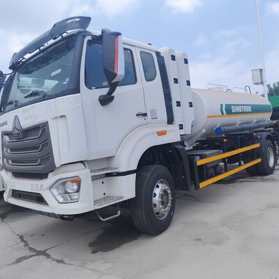 HOWO NX 6×4 CNG-Tankwagen mit 400 PS-Motor und 20 t Nutzlast für den Transport von Diesel und Benzin