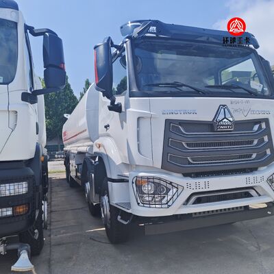 HOWO NX 8x4 30000L Kraftstoffbehälter-Lkw Schwerlast-Diesel-Bowser-Lkw für Zambia Bergbau und Treibstoffverteilung