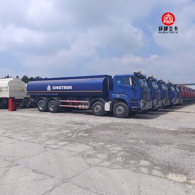 HOWO NX 8x4 30000L Tankwagen Schwerlast-Diesel-Tankwagen für den ghanaischen Markt