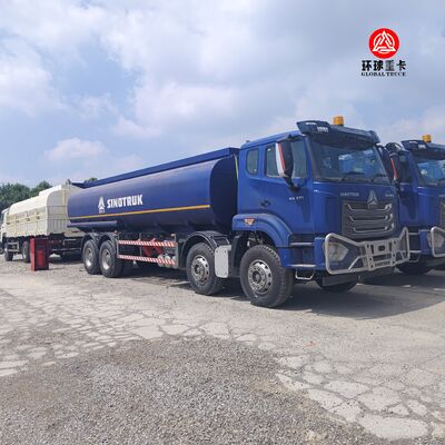 HOWO NX 8x4 30000L Tankwagen Schwerlast-Dieselöltanker für den afrikanischen Markt