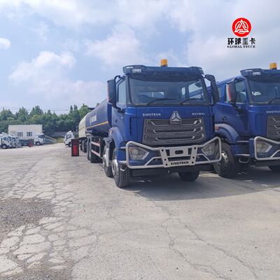 HOWO NX 8x4 30000L Kraftstofftankschiff Schwerlastfahrzeug Diesel Bowser für den nigerianischen Markt