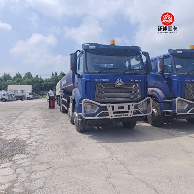 HOWO NX 8x4 30000L Tankwagen Schwerlast-Dieselöltanker für den afrikanischen Markt