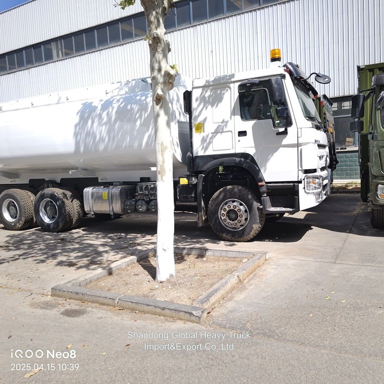 Brandneuer Sinotruk HOWO 6X4 20000L Öl Tank Brennstoff Tankwagen zum Verkauf in den Philippinen