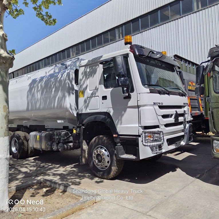 Neues Fahrzeug 3 Achsen 40000 Liter Brennstofföl Benzin Tankwagen Transportfahrzeug