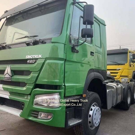 371 PS und 420 PS Sinotruck HOWO A7 6X4 Traktoren mit 12.00R20 Reifen