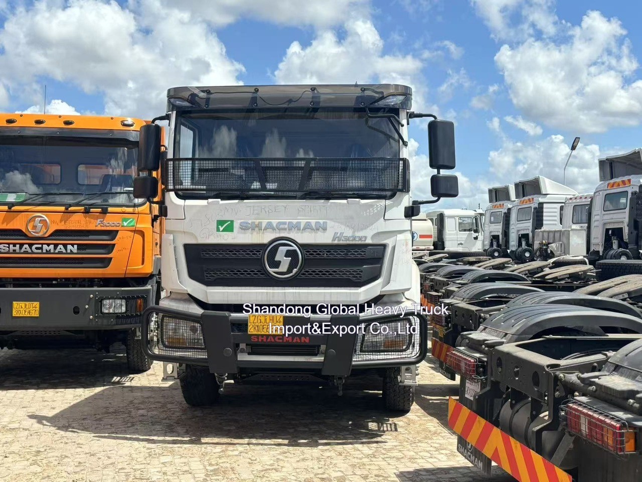 6X4 Links- oder Rechtsantrieb 380 PS Shacman F3000 Tractor Trailer Gebraucht Tractor Head Truck