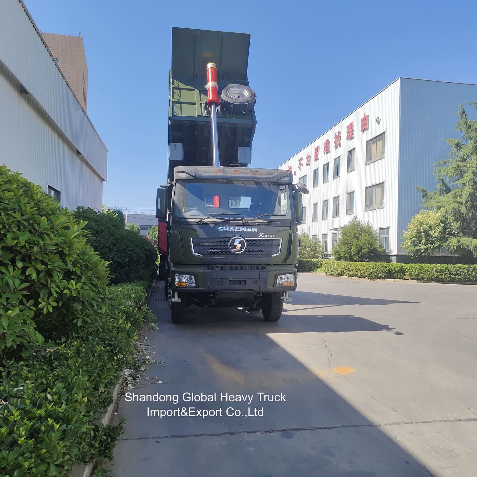 Shacman Neue oder gebrauchte Schwerlastfahrzeuge 15-30 Tonnen 10-12 Räder Kipper / Dumper / Dump / Traktor / Anhänger / LKW
