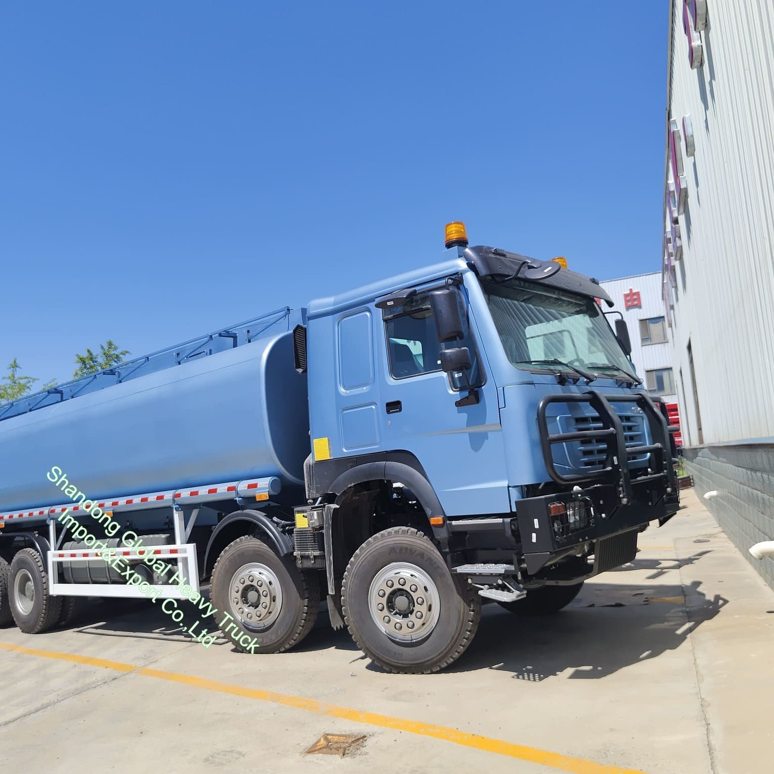 High Sinotruk 8*4 12 Räder LHD Rhd Diesel Brennstoff Gas Öl Lieferung Gebrauchtes Tank Tankwagen Lastwagen