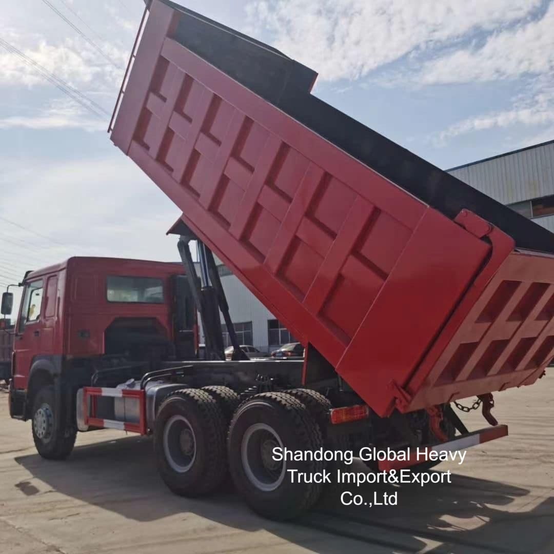 China Original Neu oder Gebraucht Sinotruk / HOWO / Anhänger / Kipper / Muldenkipper / 6X4 8X4 10/12 Muldenkipper