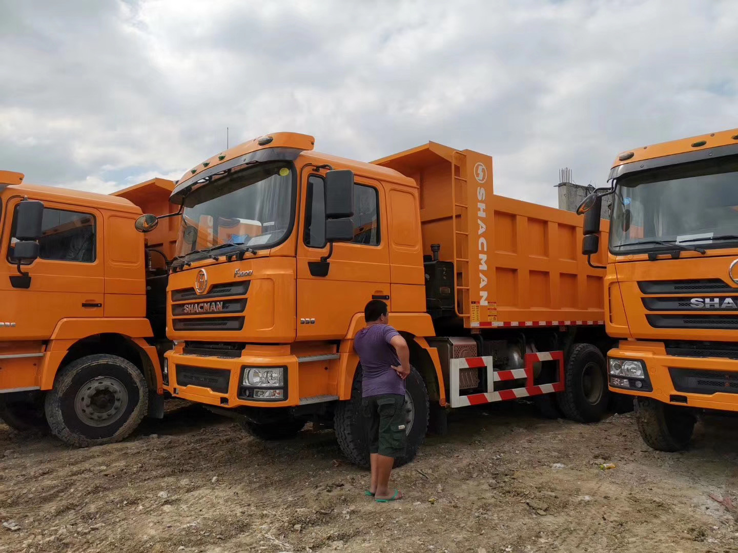 2024 Shacman F3000 Schwerlastdump Truck 380 PS 6x4 Antrieb mit 31-40 t Lastkapazität